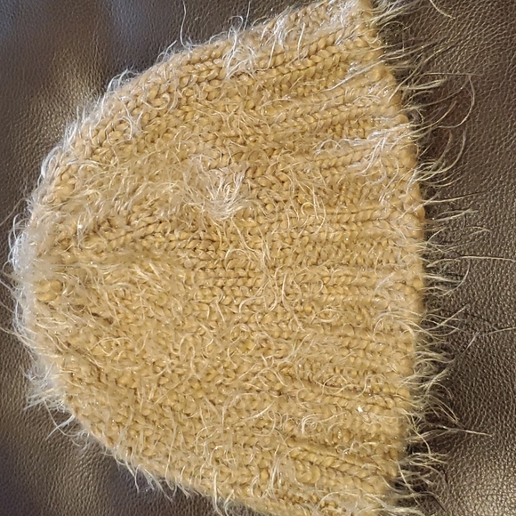 💞Super Cute Beanie* - Picture 2 of 5